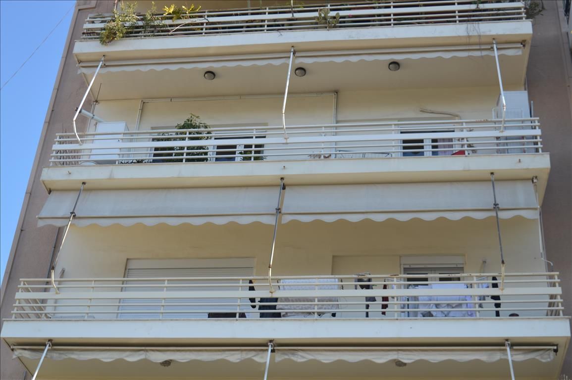 Коммерческая недвижимость в Афинах, Греция, 907 м2 - фото 1