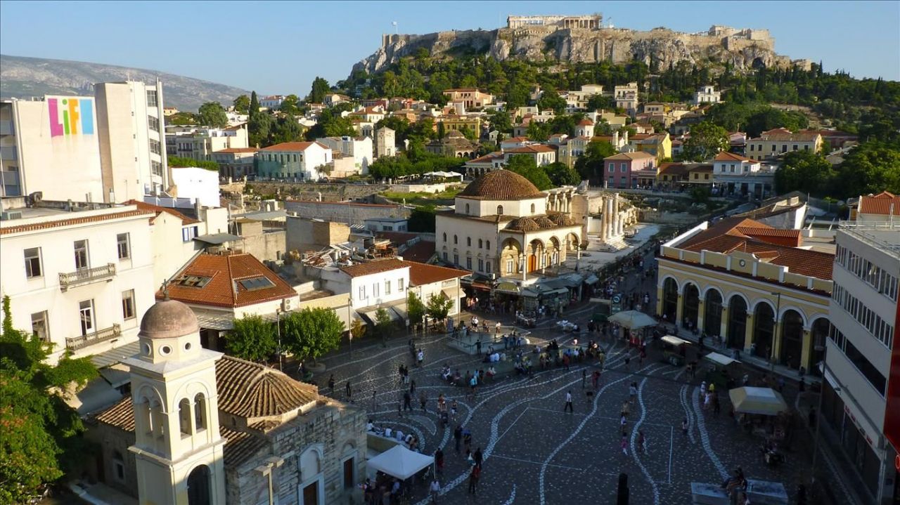 Коммерческая недвижимость в Афинах, Греция, 622 м2 - фото 1