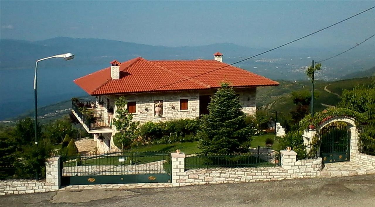 Дом в Этолии и Акарнании, Греция, 190 м2 - фото 1