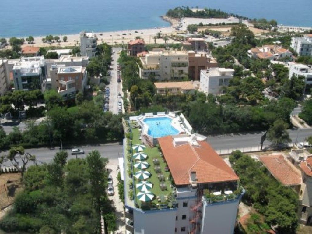 Отель, гостиница в Глифаде, Греция - фото 1