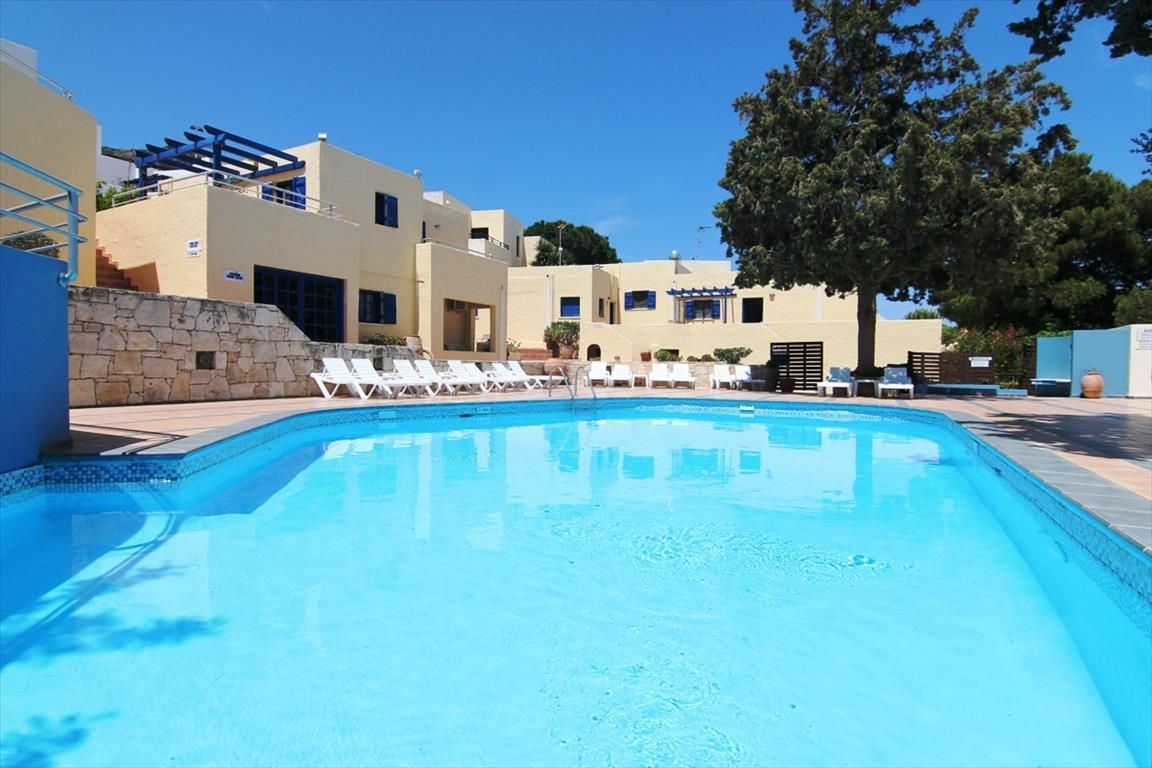 Отель, гостиница в Херсониссосе, Греция, 2 700 м2 - фото 1