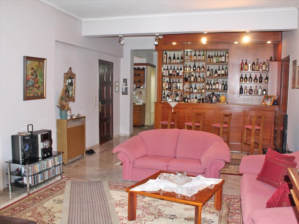 Квартира в Пирее, Греция, 180 м2 - фото 1