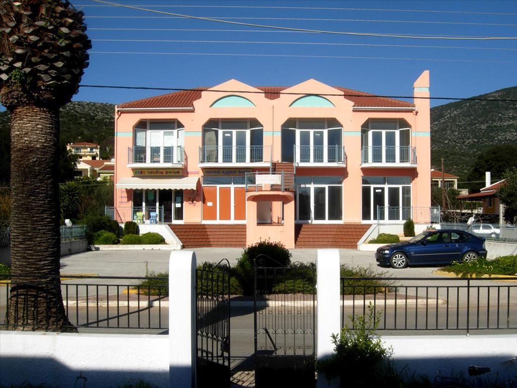Коммерческая недвижимость в Сиси, Греция, 1 048 м2 - фото 1