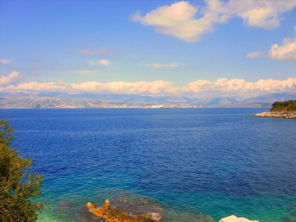 Земля на Корфу, Греция, 1 070 м2 - фото 1