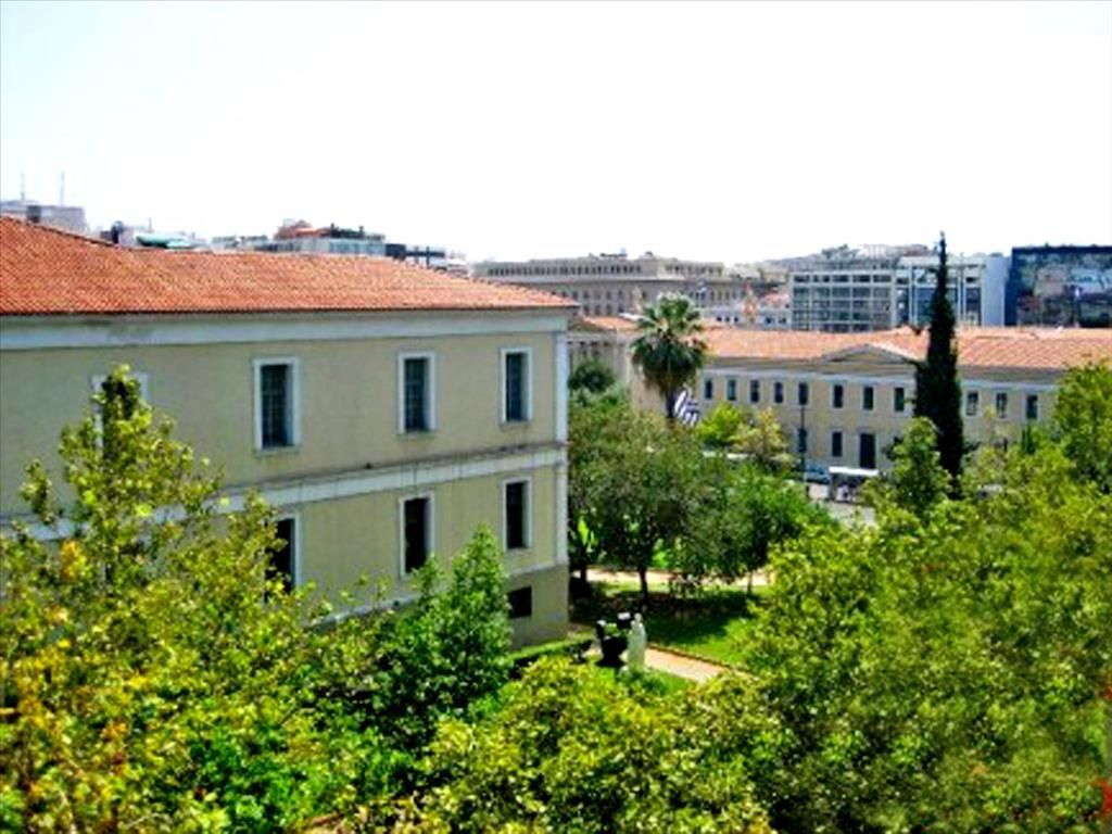 Коммерческая недвижимость в Лагониси, Греция, 1 100 м2 - фото 1