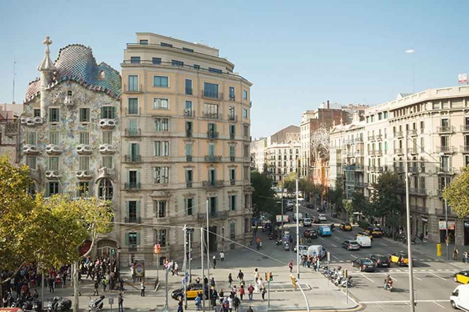 Коммерческая недвижимость в Барселоне, Испания, 800 м2 - фото 1