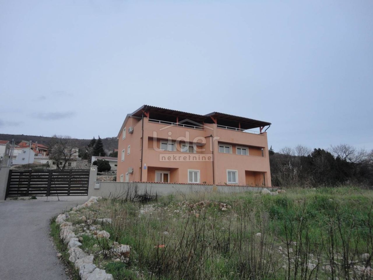 Дом в Цриквенице, Хорватия, 360 м2 - фото 1