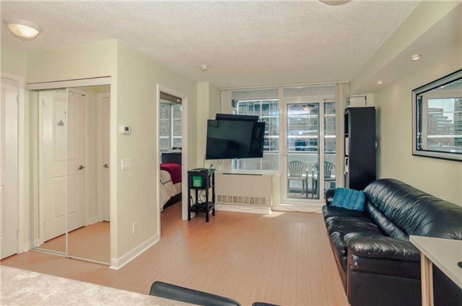 Квартира в Торонто, Канада, 56 м2 - фото 1