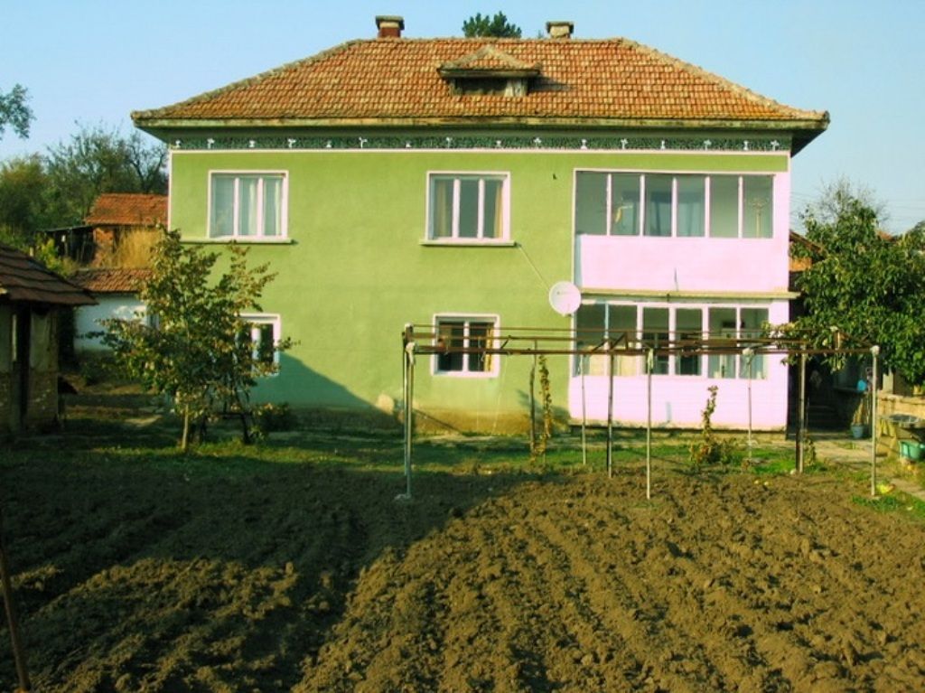 Дом во Враце, Болгария, 170 м2 - фото 1