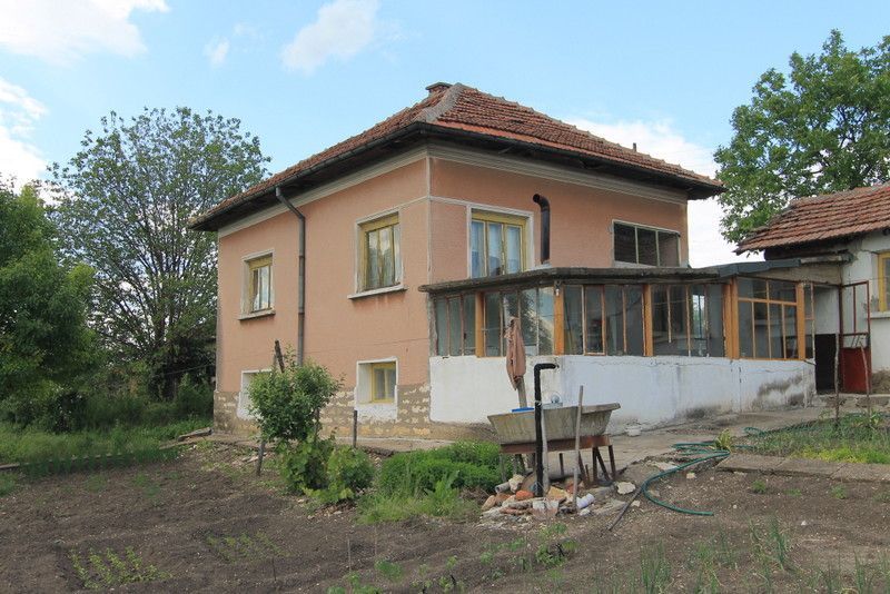 Дом во Враце, Болгария, 140 м2 - фото 1