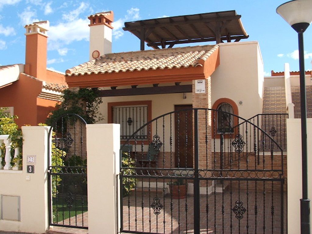 Дом в Гуардамар-дель-Сегура, Испания, 67 м2 - фото 1