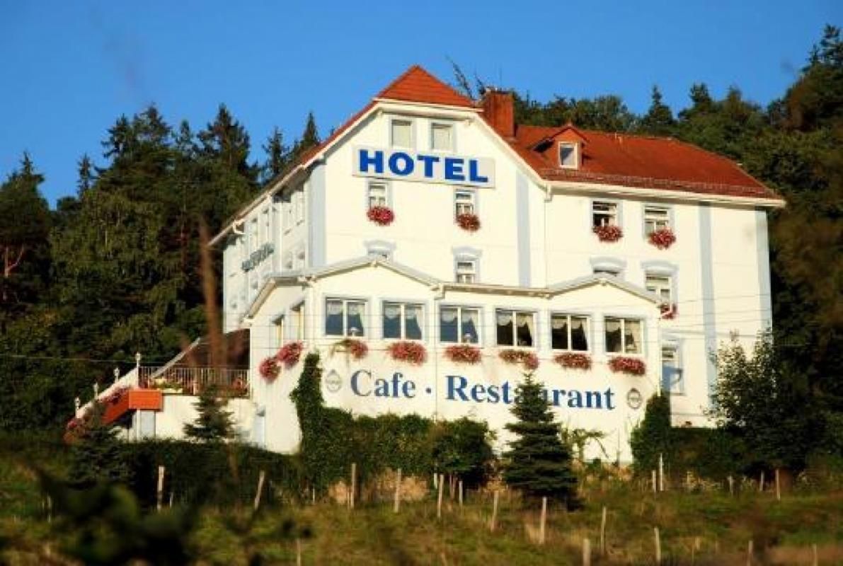 Отель, гостиница Саксония, Германия, 1 070 м2 - фото 1