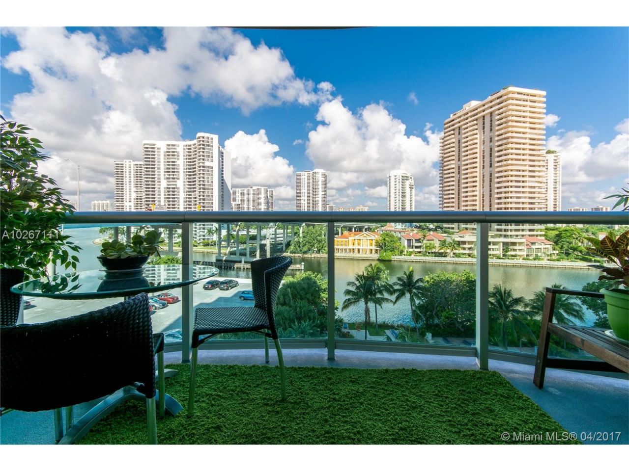 Апартаменты в Майами, США, 142 м2 - фото 1