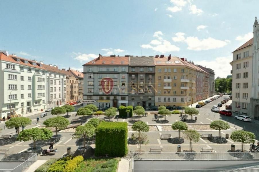 Коммерческая недвижимость в Праге, Чехия, 161 м2 - фото 1