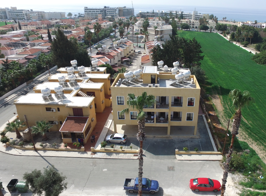 Доходный дом в Пафосе, Кипр, 1 090 м2 - фото 1