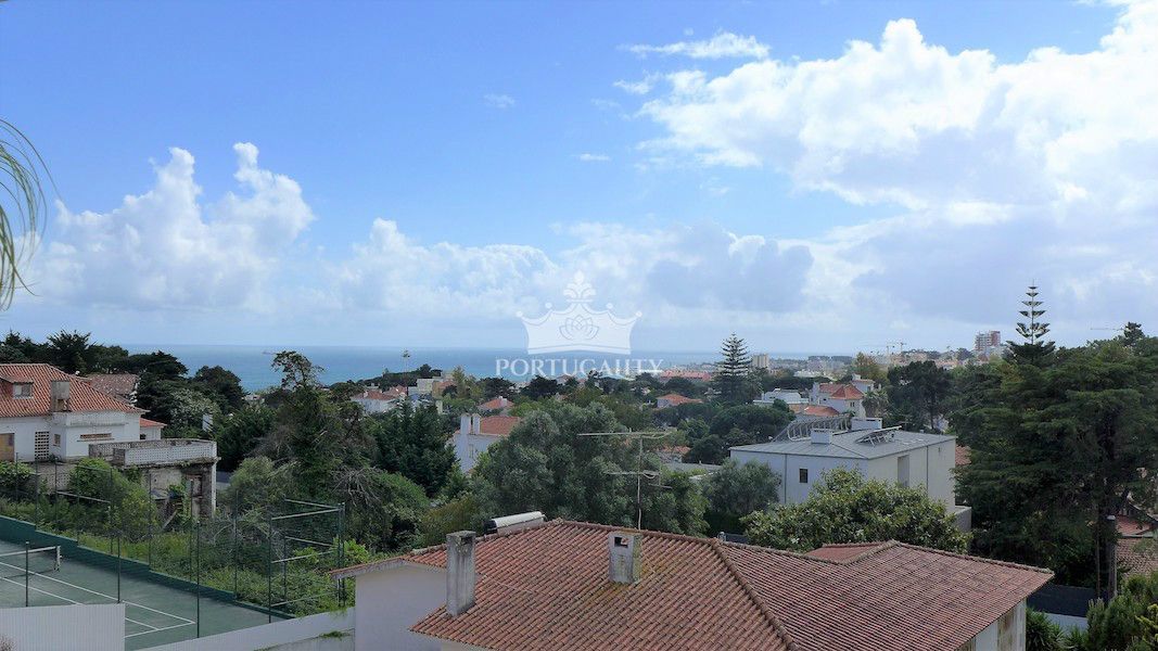 Апартаменты в Эшториле, Португалия, 190 м2 - фото 1