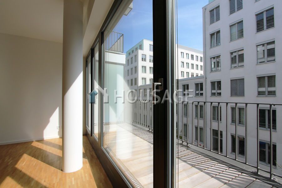 Апартаменты в Берлине, Германия, 81.99 м2 - фото 1