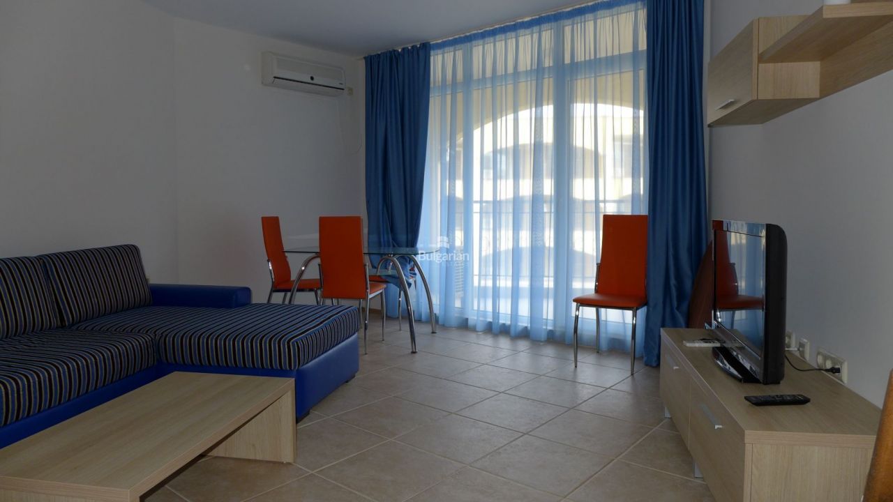 Квартира в Ахелое, Болгария, 46.88 м2 - фото 1