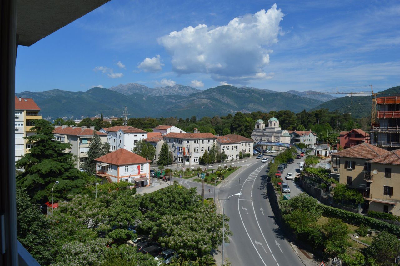 Апартаменты в Тивате, Черногория, 41 м2 - фото 1