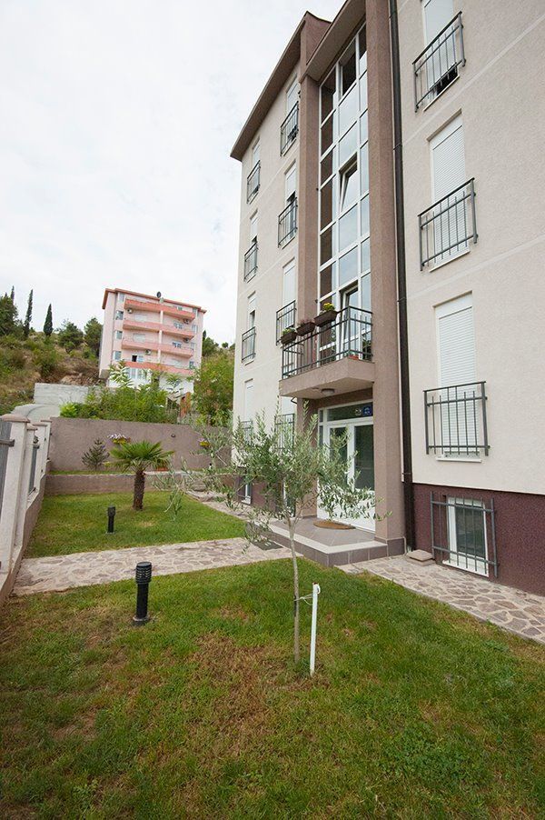 Апартаменты в Подгорице, Черногория, 80 м2 - фото 1