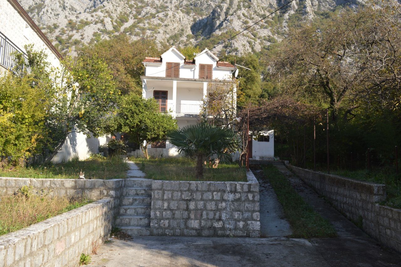 Дом в Которе, Черногория, 147 м2 - фото 1