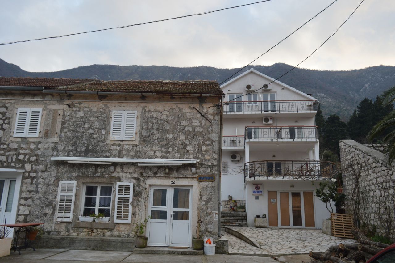 Дом в Которе, Черногория, 550 м2 - фото 1