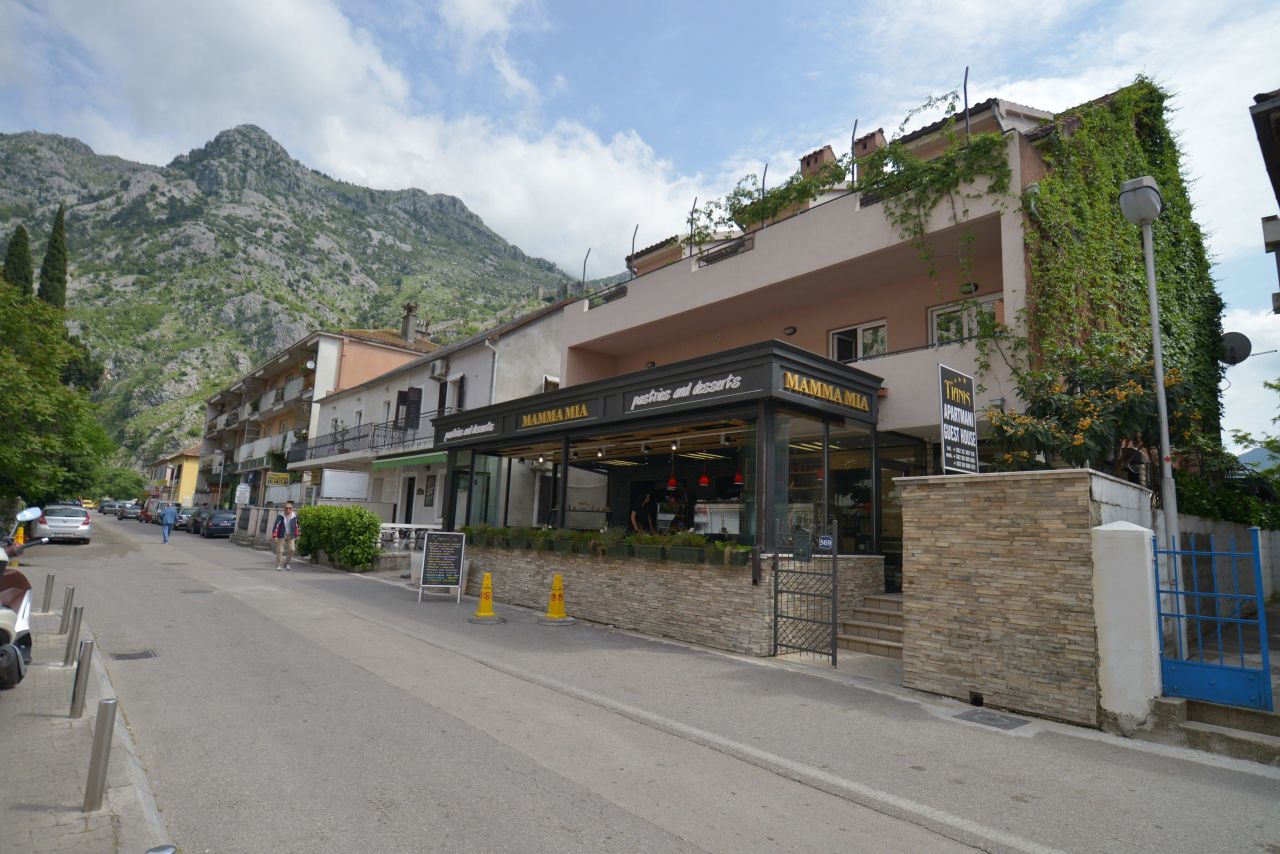 Коммерческая недвижимость в Которе, Черногория, 500 м2 - фото 1