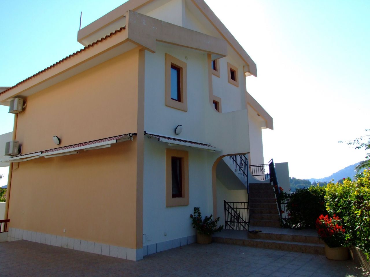 Коммерческая недвижимость в Будве, Черногория, 537 м2 - фото 1