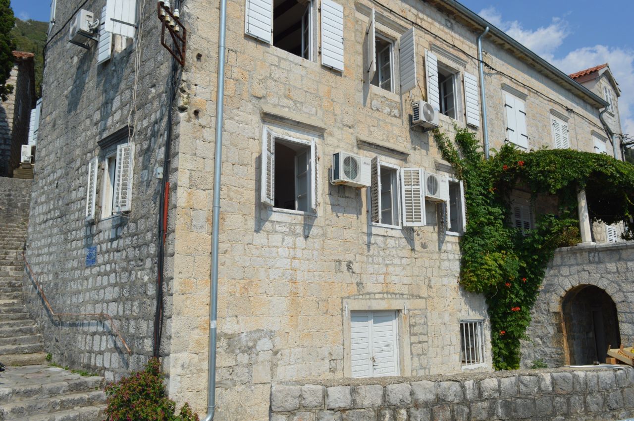 Апартаменты в Перасте, Черногория, 62 м2 - фото 1