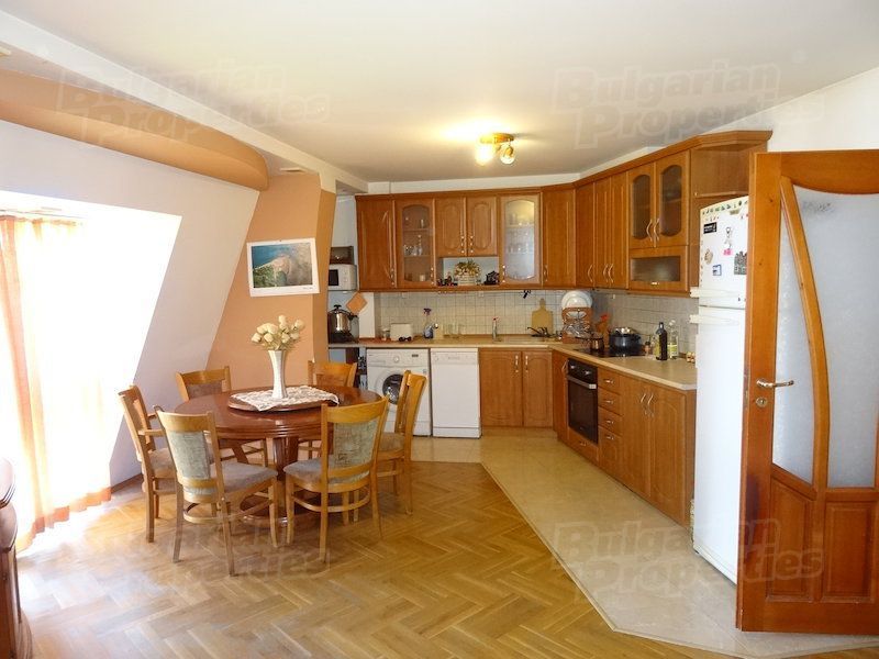 Апартаменты в Варне, Болгария, 100 м2 - фото 1