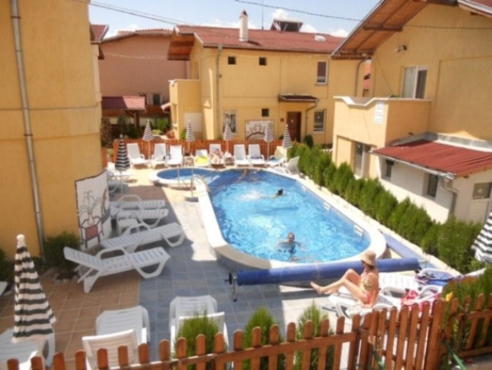 Отель, гостиница в Банско, Болгария, 1 400 м2 - фото 1