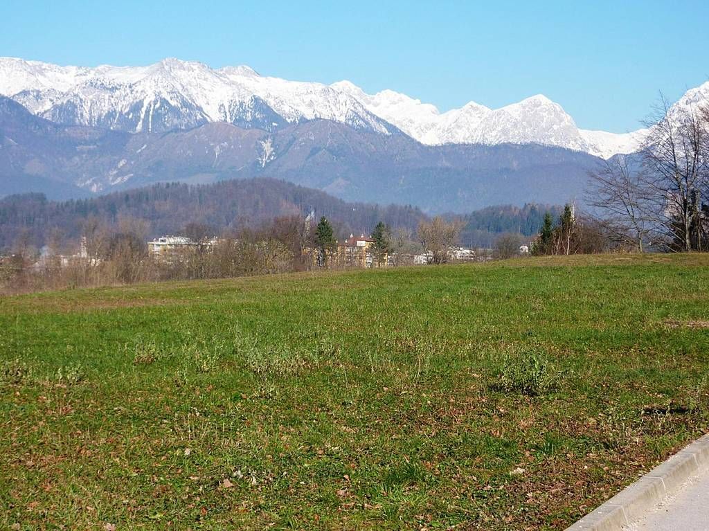 Земля в Камнике, Словения, 767 м2 - фото 1