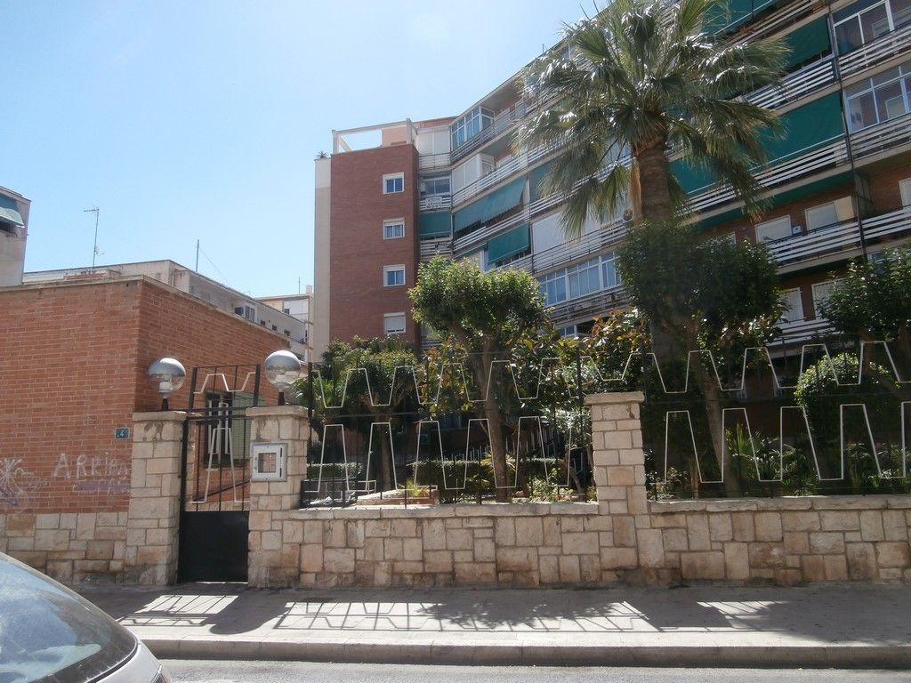 Апартаменты в Аликанте, Испания, 87 м2 - фото 1