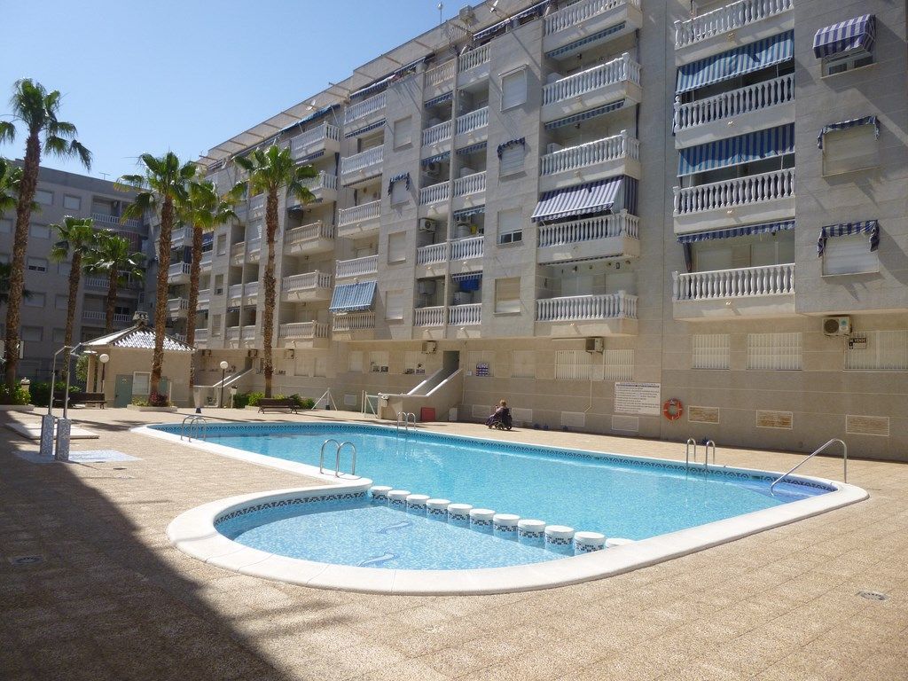 Апартаменты в Торревьехе, Испания, 80 м2 - фото 1