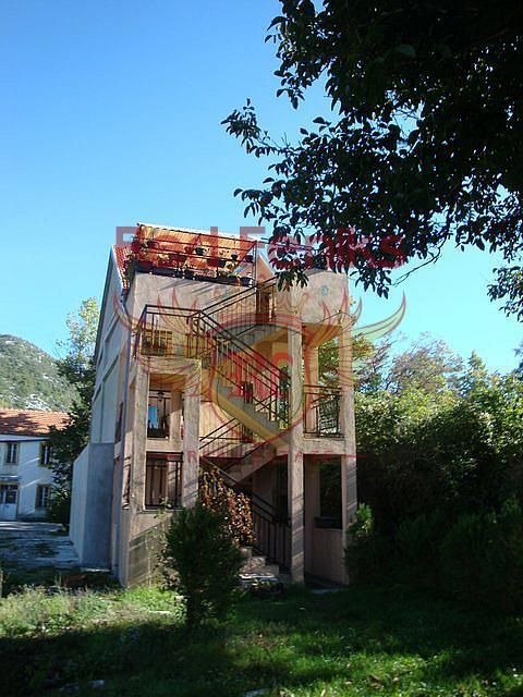 Дом в Грахово, Черногория, 210 м2 - фото 1