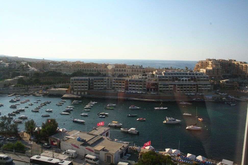 Квартира в Сент-Джулиансе, Мальта - фото 1