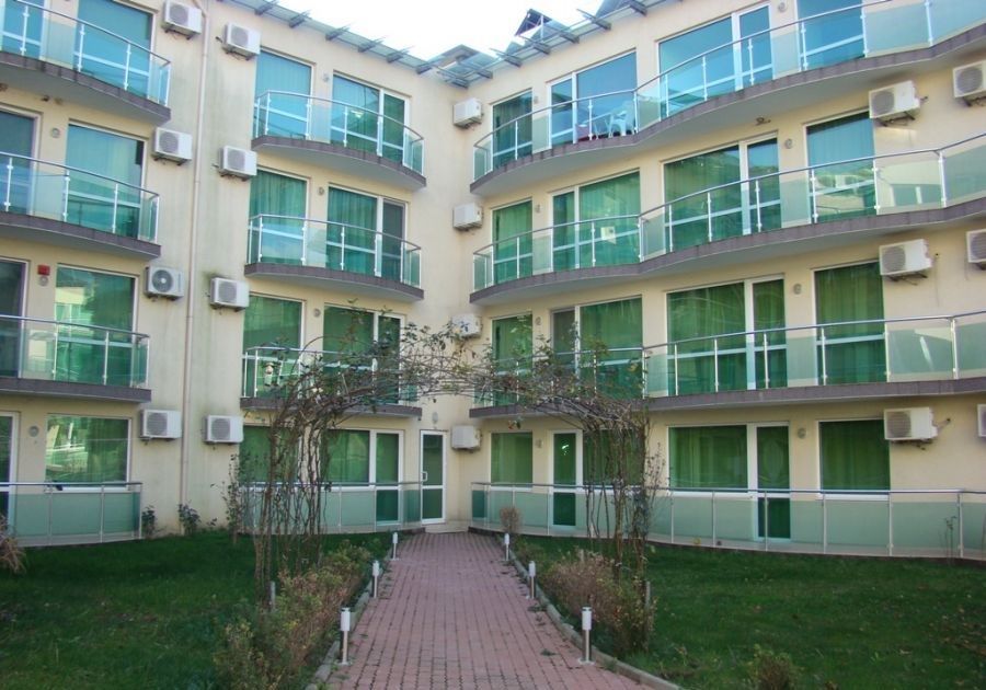 Квартира в Бургасе, Болгария, 50 м2 - фото 1