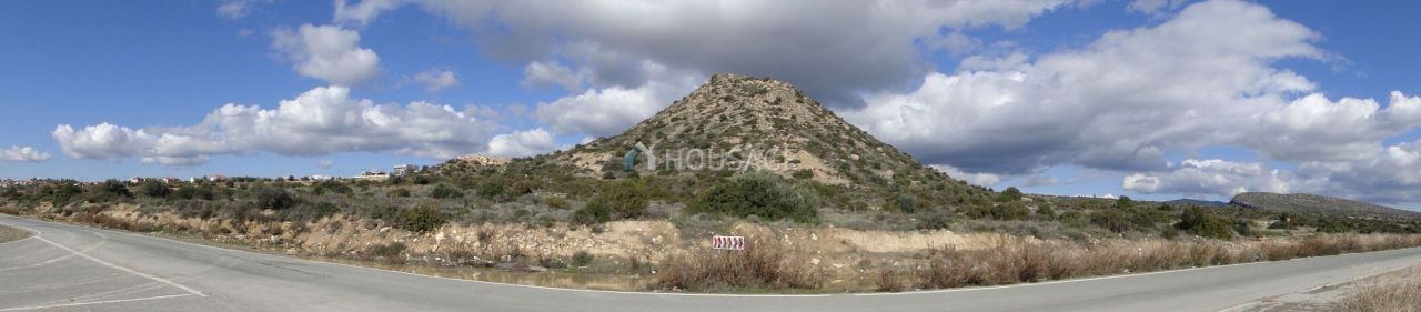 Земля в Лимасоле, Кипр, 27 842 м2 - фото 1
