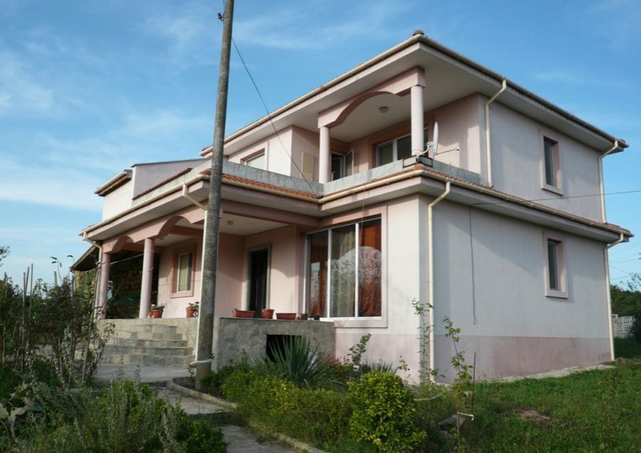 Дом в Бургасе, Болгария, 200 м2 - фото 1