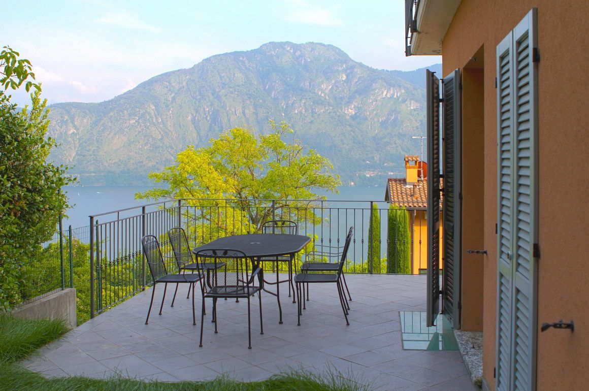 Апартаменты у озера Комо, Италия - фото 1