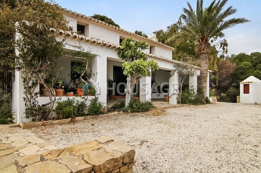 Дом в Кальпе, Испания, 450 м2 - фото 1