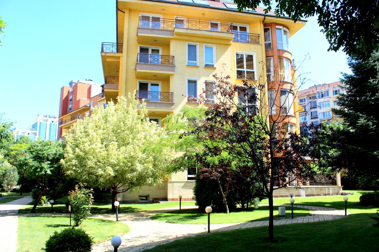 Апартаменты в Софии, Болгария, 91 м2 - фото 1