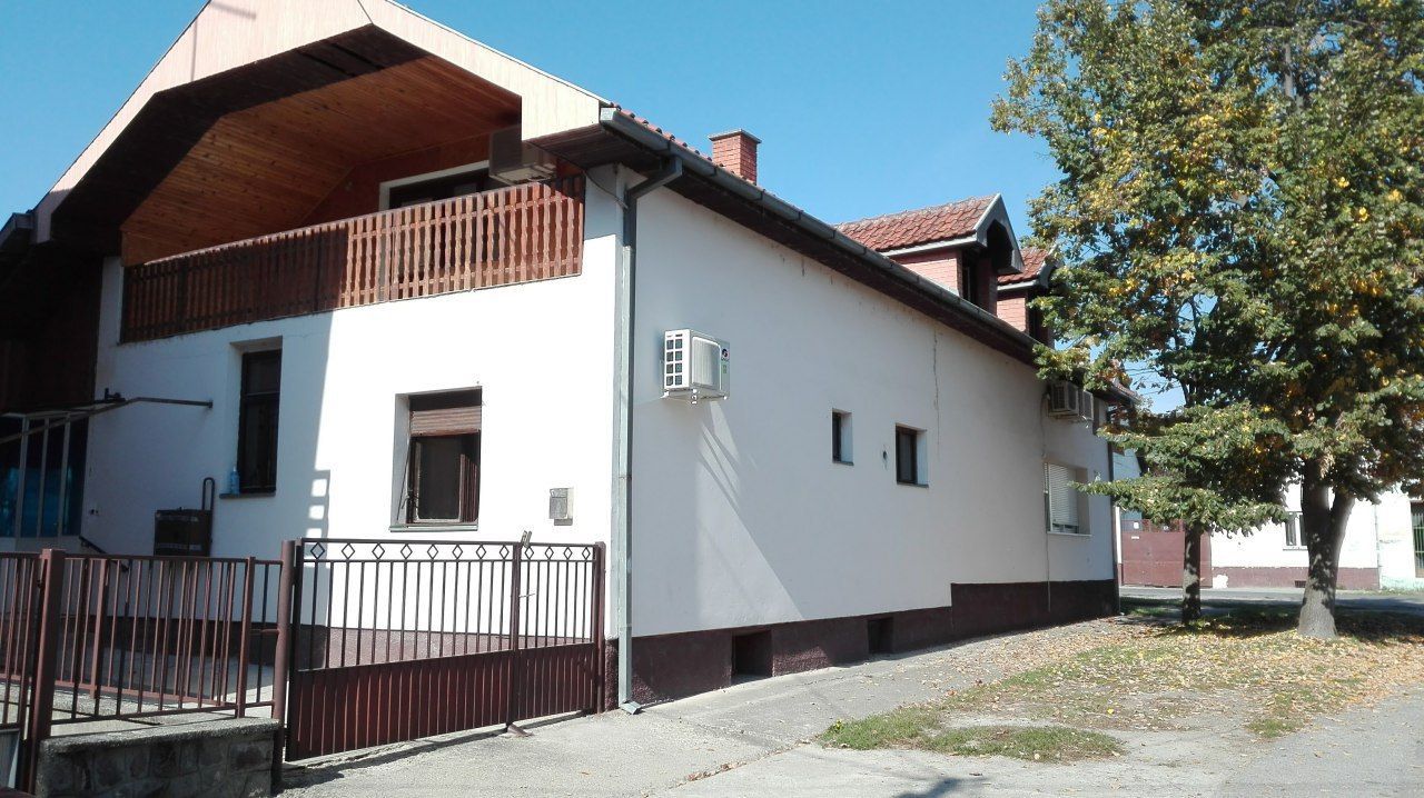 Дом в Нови-Саде, Сербия, 190 м2 - фото 1