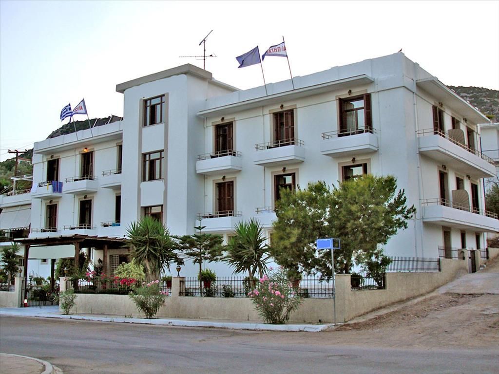 Отель, гостиница на Эгине, Греция, 1 300 м2 - фото 1