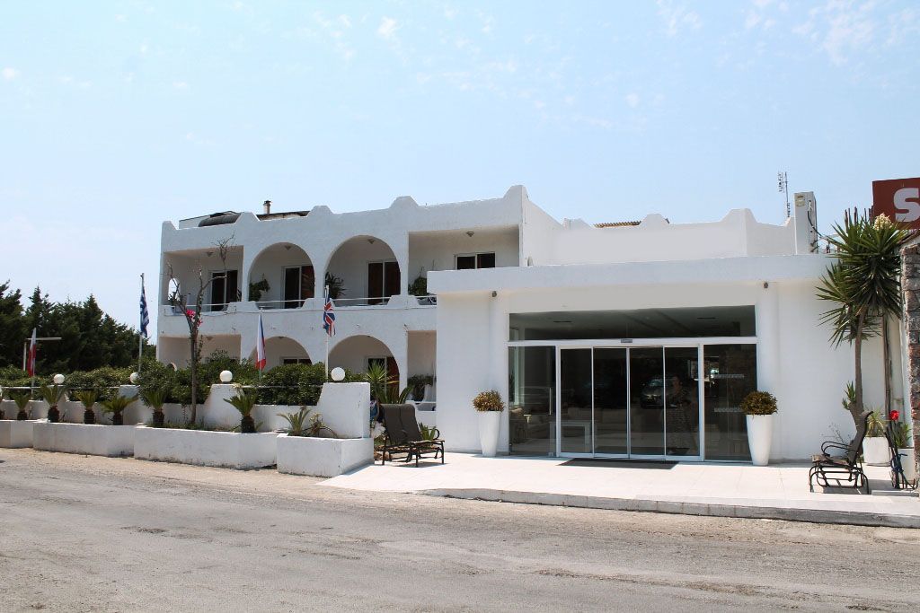 Отель, гостиница на Родосе, Греция, 3 600 м2 - фото 1