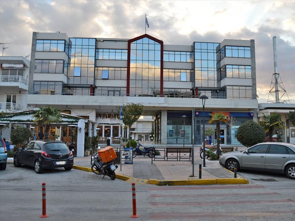 Коммерческая недвижимость в Вуле, Греция, 2 300 м2 - фото 1