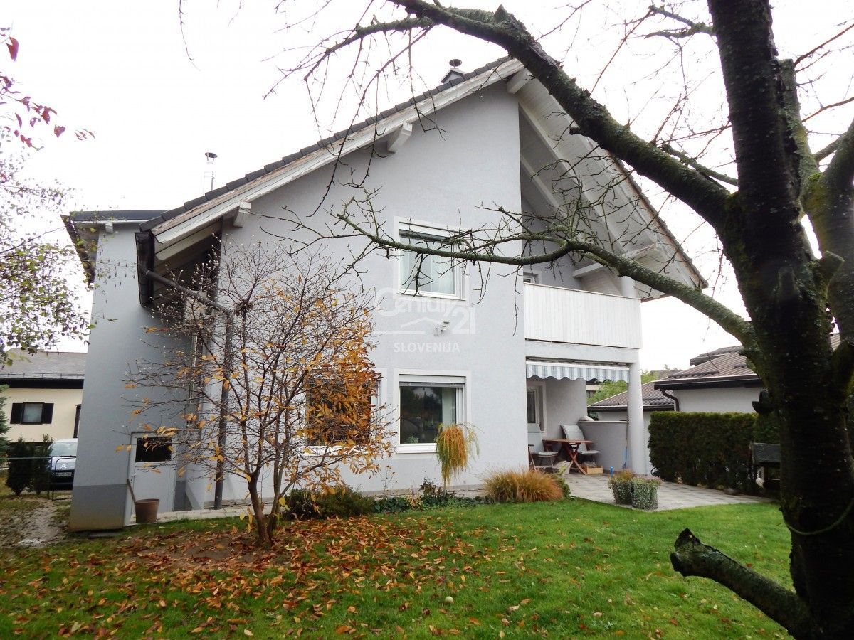 Дом в Мариборе, Словения, 336 м2 - фото 1