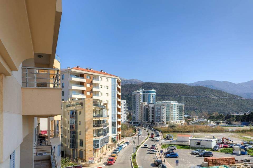 Апартаменты в Будве, Черногория, 66 м2 - фото 1