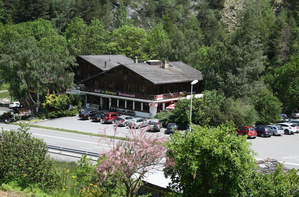 Отель, гостиница в Вале, Швейцария, 1 500 м2 - фото 1