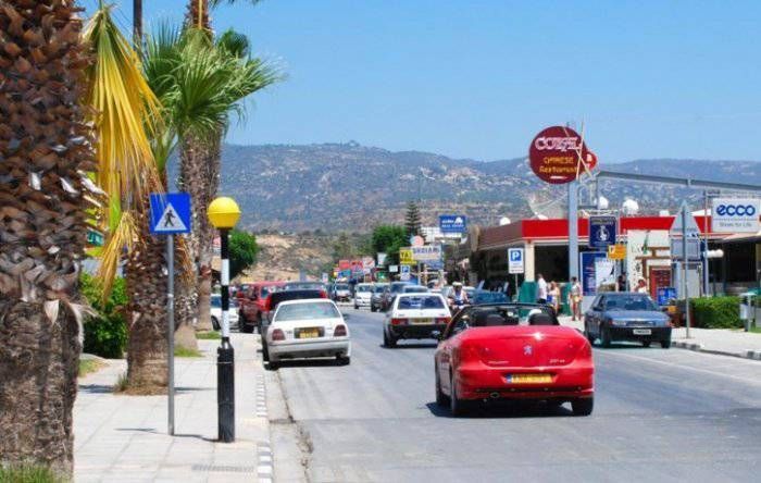 Коммерческая недвижимость на Корал бэй, Кипр - фото 1